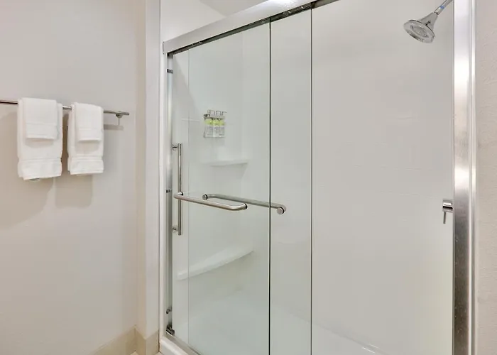 Hotel Express & Worth North - Northlake By Ihg 3*