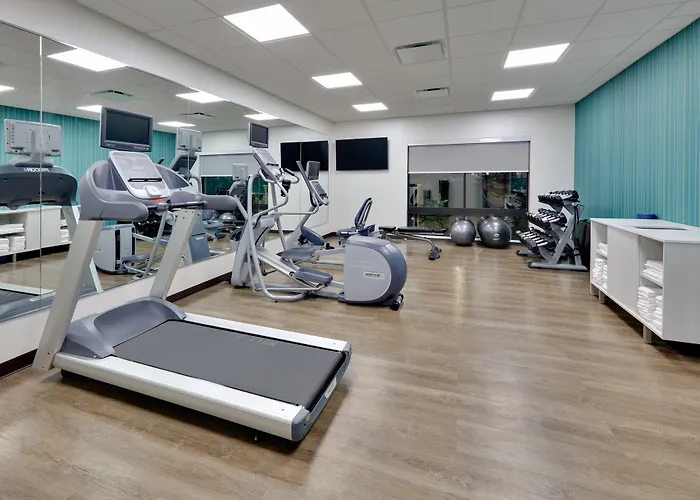 Express & Worth North - Northlake By Ihg Hotel