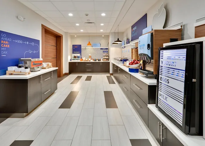 Express & Worth North - Northlake By Ihg 3*