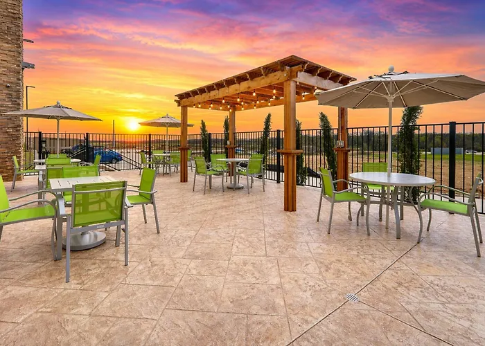 Express & Worth North - Northlake By Ihg Hotel