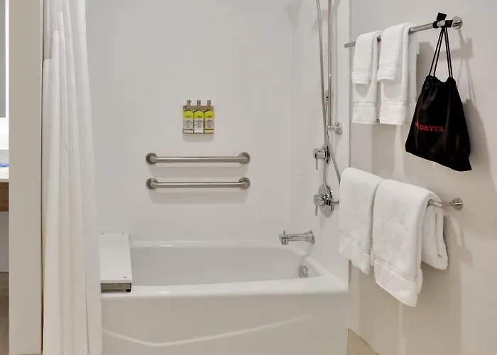 Express & Worth North - Northlake By Ihg 3*