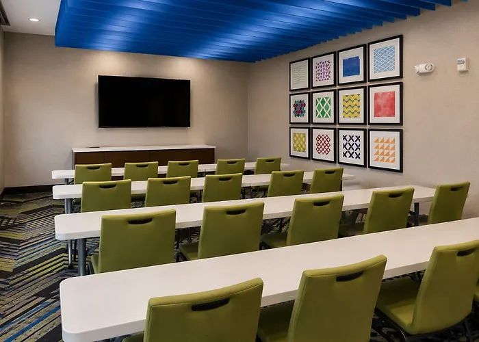 Express & Worth North - Northlake By Ihg 3*