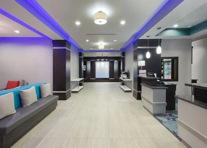 Express & Worth North - Northlake By Ihg Hotel 3*